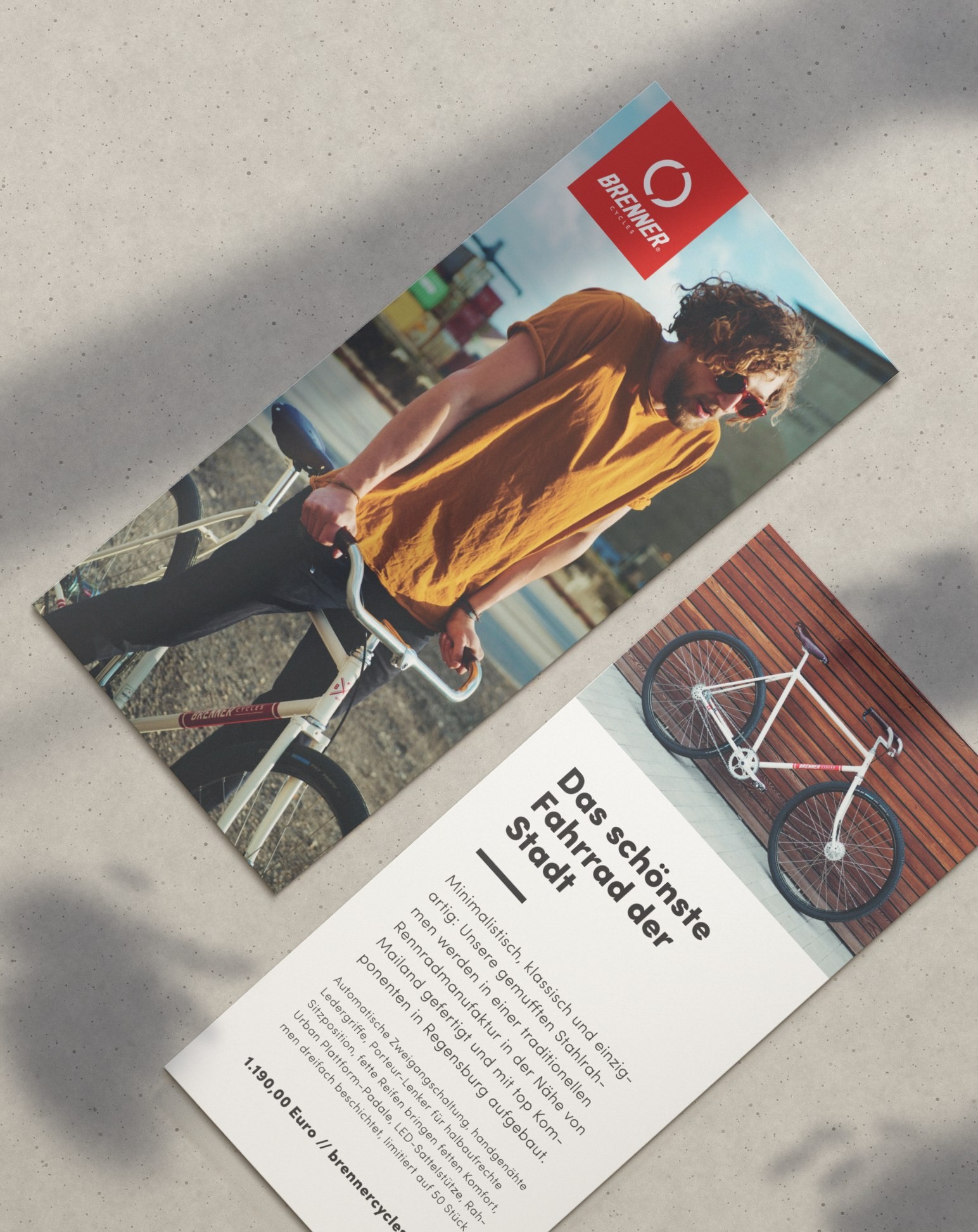 Flyer von Brenner Cycles: vorn ein Fahrer mit seinem Rad, hinten „Das schönste Fahrrad der Stadt“